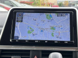 純正9インチSDナビゲーションを搭載。