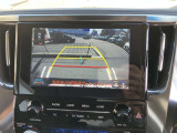バックガイドモニターで、後方を確認しながら安心して駐車することができます。運転初心者も熟練者も必須の機能ですよ!