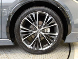純正19インチアルミ!タイヤサイズは195/50R19です