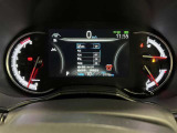 TFTカラーインフォメーションディスプレイを使ったメーター!スピード表示はデジタルとアナログの切替が可能!インフォメーションディスプレイではクルマのいろいろな情報が確認できるようになっています!