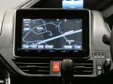 純正ナビゲーション(DSZT-YC4T)を装備しており、CD、DVD、Bluetooth、フルセグ視聴可能です。