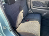 リヤシートもゆったりです。