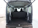 広々としたラゲージスペースを備えています。大きなものや長さのある荷物もしっかりと積み込めます。