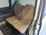 リヤシート ベージュのシートです^^
