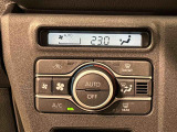 車内空調は&rdquo;AUTOエアコン&rdquo;にお任せ。運転に集中出来ますよ!