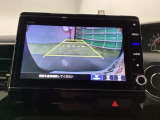 バックモニター付きで、車庫入れやバック時の後方確認をしっかりサポート。モニターに映し出される映像で死角も確認しやすく、狭い場所での駐車や後退時の操作をより安心して行えます。