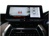 パノラミックビューモニター装備!トップビュー&フロントビュー・車両に取り付けたフロント、サイド、バックカメラの映像を合成して画面上に表示させることで、低速時の運転を補助する装置です。