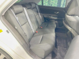 後部座席も気になるようなキズ・汚れやへたり等、大きなダメージはなく、良好な状態です。