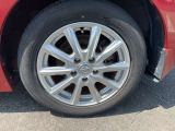 純正アルミホイール装備