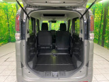 普段のお買い物や通勤、送迎等に十分な荷室スペースを確保しております。セカンドシートを倒すと、大きな荷物の積載も可能です♪