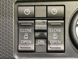 【両側パワースライドドア】スマートキーや運転席のスイッチで後席両側スライドドアの開閉が可能♪電動だから力を入れてドアを開ける必要が無く、小さなお子様でも簡単に開け閉めでき快適です♪