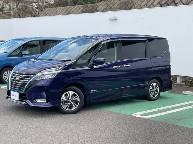セレナ 1.2 e-POWER ハイウェイスターV 
