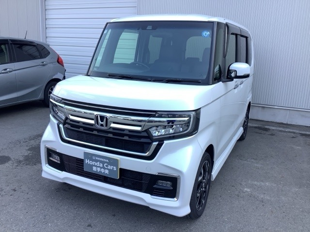 N-BOXカスタム L ターボ 4WD