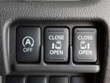 運転席側からスライドドアの開閉ができます。