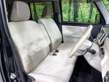 運転席シート廻りは使用感も少なく、良好な状態となっています。丁寧に使われていたことがよくわかりますね。