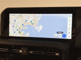 ディスプレイオーディオやカーナビは、現代のドライブにおいて欠かせない装備のひとつです。初めての場所でも迷いにくく、快適なルート案内で運転をサポートします。移動中のエンターテインメント性も高まります。