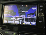 純正ナビを装備。タッチパネル式で使いやすく、お出かけもラクラクです。