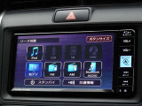 CD・DVD(再生機能)・ブルートゥース等を使用することができます。