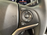 ハンドルにHondaセンシング系のクルーズコントロールやレーンキープアシストなどのスイッチが装備されています。ハンドルから手を離さず安全に操作できます。