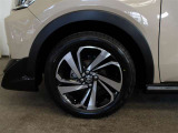 純正17インチアルミホイール装備です☆タイヤ4本交換済です♪