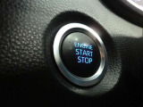 スマートキー&プッシュスタートシステムです!ボタンを押すだけでエンジンのON、OFFが出来ます!とっても便利ですよ