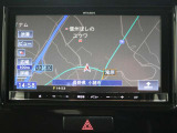 メモリーナビ NR-MZ33装備。ワンセグTV付きです。Bluetooth対応です。DVDも再生できます。