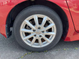 純正アルミホイール装備