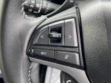 [ステアリングオーディオスイッチ]ハンドルから手を離さずに、オーディオの操作ができます♪