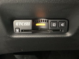 ハンドルの左下にETC2.0がついています。高速道路の料金所の通過も楽々です。 カードの取り出しもしやすい場所についています。