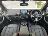 X4 M40i 4WD 本革シート
