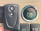 【プッシュエンジンスタートシステム】エンジン始動・停止をワンタッチで行うことが出来ます。