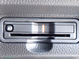 ■【ETC車載器】が装備されています。セットアップをしてお渡しとなり、ETCカードを差し込むだけで高速道路の利用が可能です。
