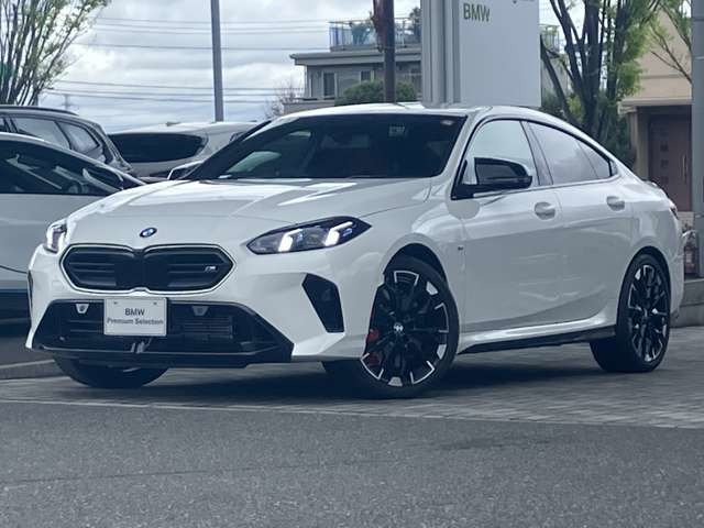 2シリーズグランクーペ M235 xドライブ 4WD 