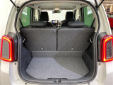 【トランク】積み込みやすくて、たっぷり積める荷室です。シートアレンジできるものは、乗車人数と荷物の量や大きさによってシートを動かすことができるので、より快適なドライブが可能です!