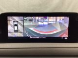 狭い場所での駐車やすれ違いなどでより的確な運転操作に役立つ360&deg;ビューモニターが装備されています。
