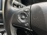 ハンドルにオーディオの操作スイッチが装備されています!視線を前方から外さずハンドルから手を離さずに操作できるのでとっても安全ですね♪