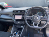 インパネ周りは、このように機能的にまとまっています。もちろん室内はクリーニング済みでキレイです!