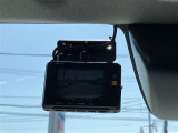 万が一のトラブルのときにも役に立つドライブレコーダーを装備しています。側面衝突や幅寄せ・割り込み対策に!
