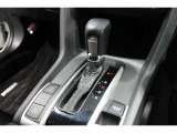 扱いやすい位置に配置されたフロアオートマチックです☆CVTを採用で滑らかでスムーズな走りが楽しめますよ♪
