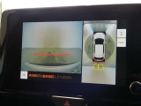 駐車も安心のバックモニターです。パノラミックビューモニター付きでより安心して駐車が行えます。