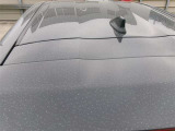 ルーフは目立つキズやへこみなどはない状態です。