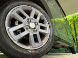 【純正15インチアルミホイール】外観にマッチした純正アルミホイールを装着しております。各種社外アルミホイールや、スタッドレスタイヤも取扱いしております。是非ご相談ください♪