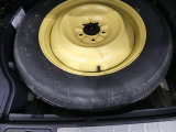 応急用のスペアタイヤが付属していますので万が一の時にも安心です