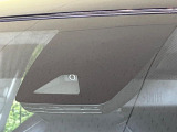 【トヨタセーフティセンス】走行中に前方の車両等を認識し、衝突しそうな時は警報とブレーキで衝突回避と被害軽減をアシスト。より安全にドライブをお楽しみいただけます。