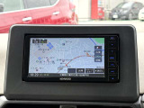 ★メモリーナビはタッチパネル式で簡単操作。TVもフルセグですので映像もとっても綺麗です。お好きな音楽を聞きながらドライブをお楽しみ下さい。