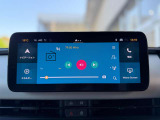 カープレイ、アンドロイドオートに対応し、スマートフォン内のコンテンツを使うことができます。もちろんナビ機能もご使用可能です。