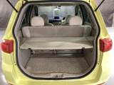 リアシートを使用していても、しっかり積めるワイドなトランクスペース!