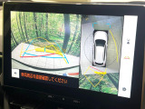 【パノラミックビューモニター】専用のカメラにより、上から見下ろしたような視点で360度クルマの周囲を確認することができます☆死角部分も確認しやすく、狭い場所での切り返しや駐車もスムーズに行えます。