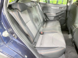 後部座席も気になるようなキズ・汚れやへたり等、大きなダメージはなく、良好な状態です。