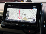 高精細画面で操作がしやすいホンダ純正ナビを装着しています。